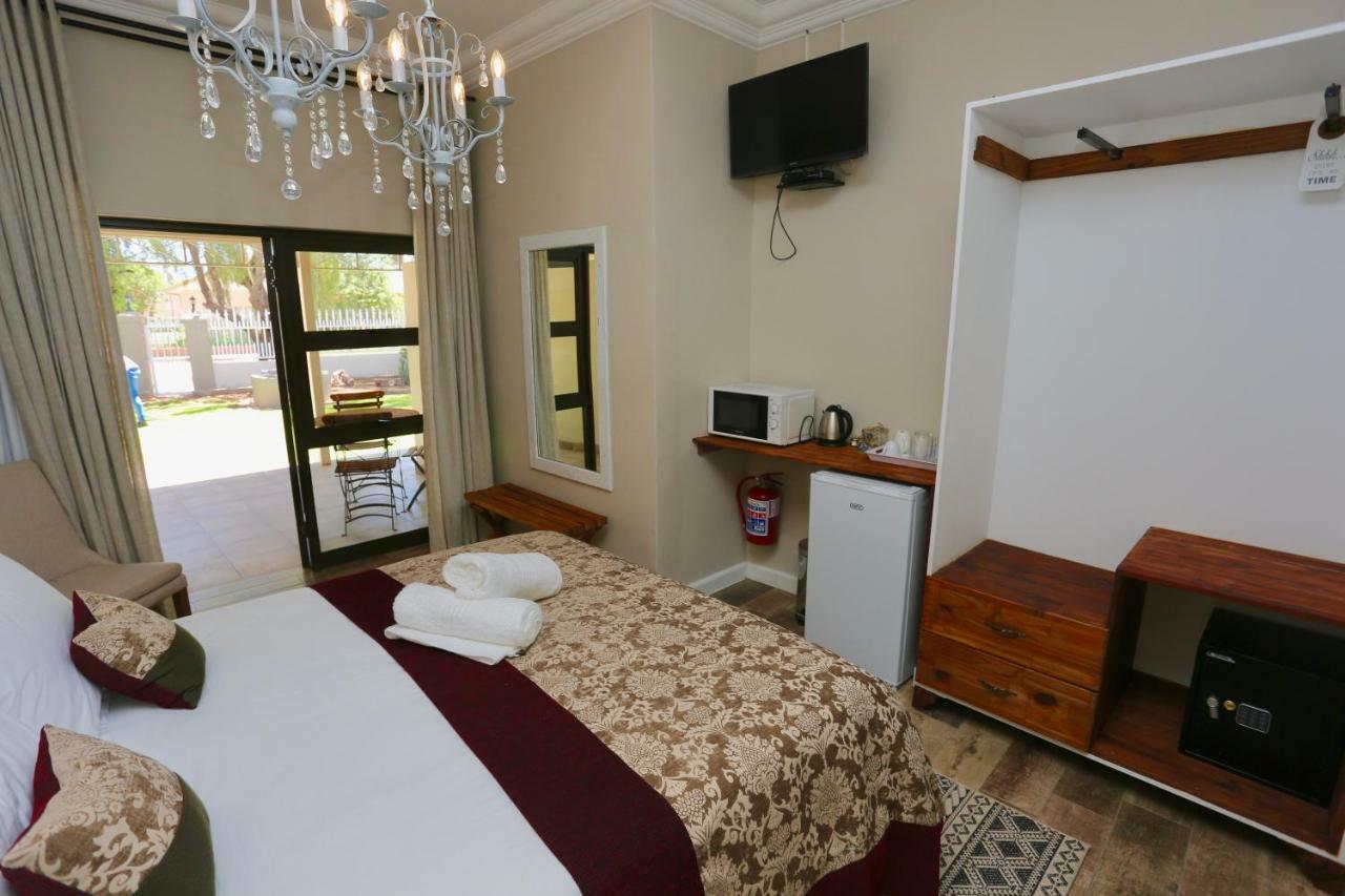 Boutique Guesthouse Mariental Exteriör bild